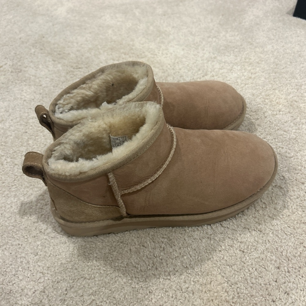 Sand color ultra mini Uggs Size 9